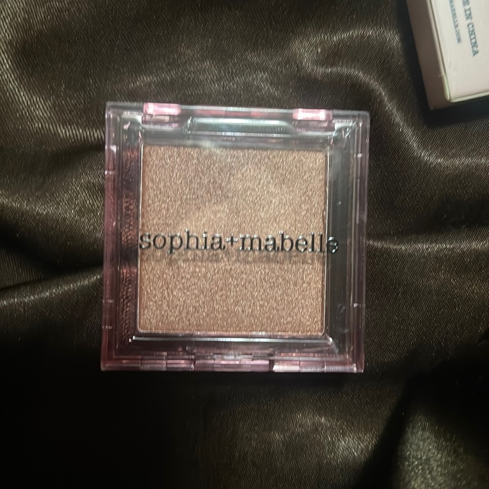 Sophia+Mabelle satin powder highlighter (new)